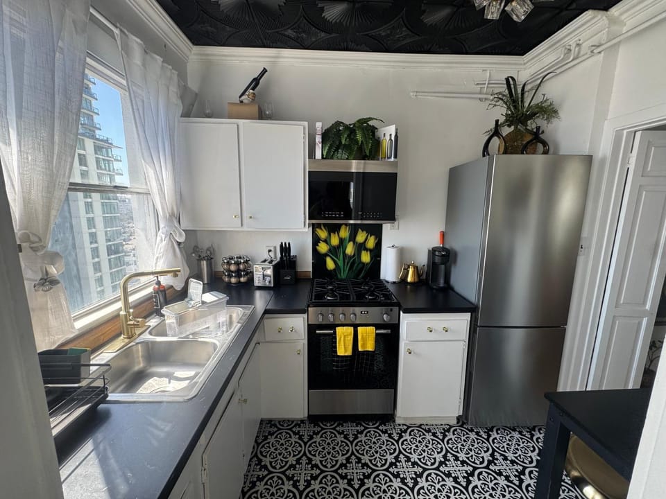 Kitchen or kitchenette