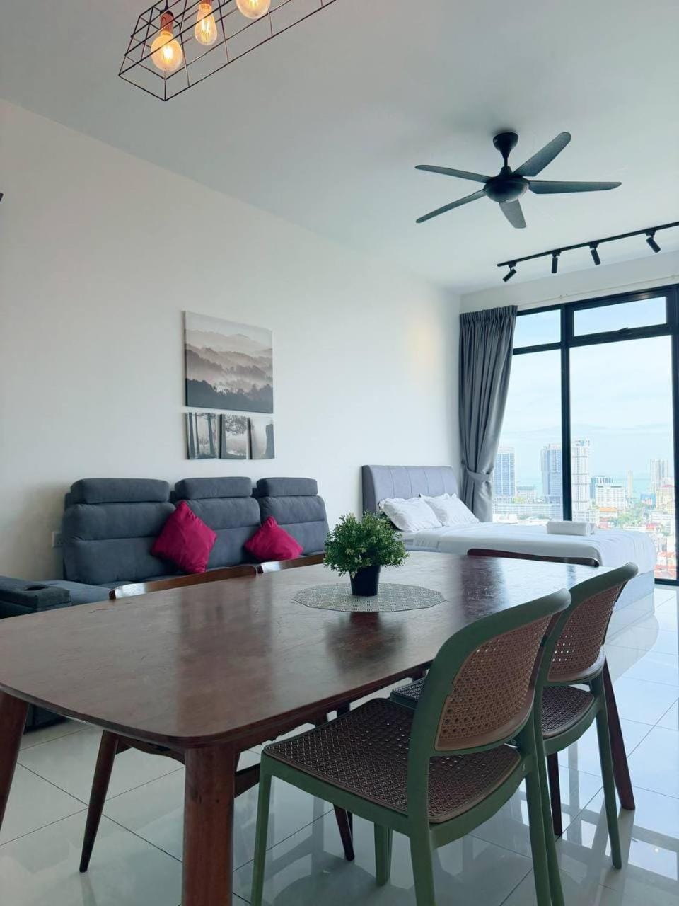Living room, Dining area