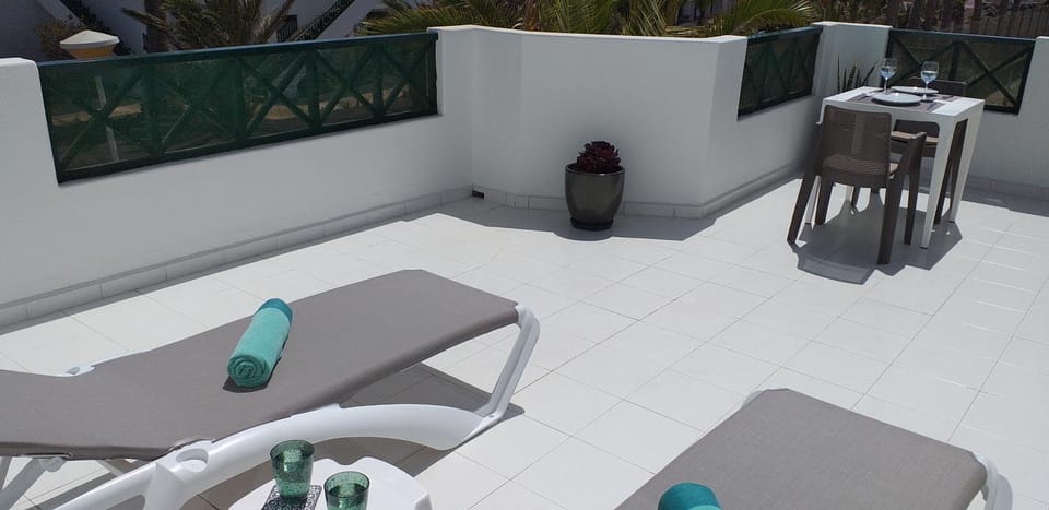 SunnyDaze Apartment in Puerto del Carmen