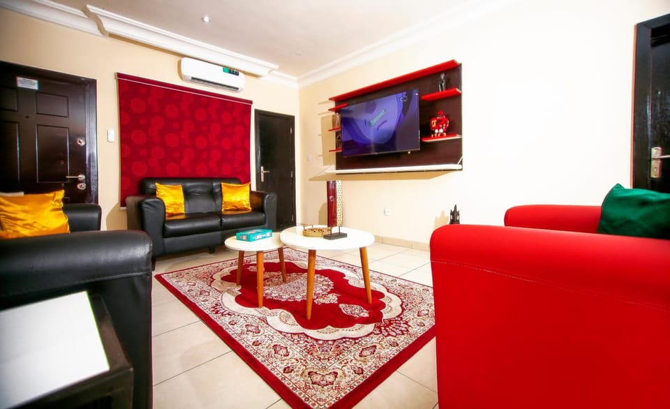 Communal lounge/ TV room, Seating area, Evening entertainment