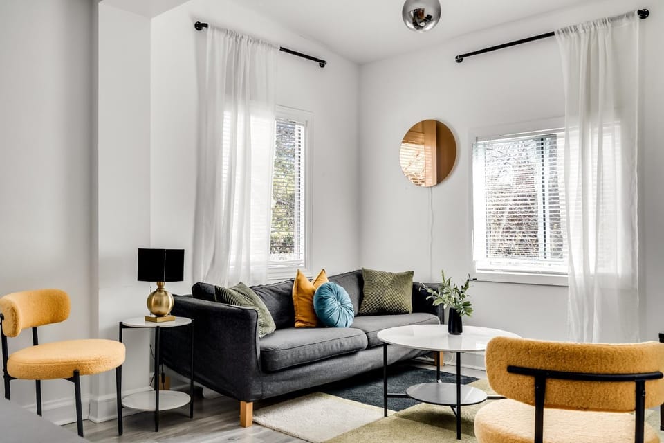 Executive 3BR | Monthly Stays | Quiet East Ottawa Apartment in Gatineau
