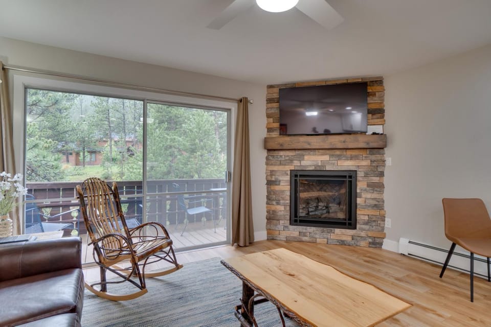 Estes Park Vacation Rental: 1 Mi to National Park House in Estes Park