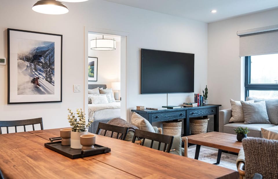 Farwell's Spike by Revelstoke Vacations Apartment in Revelstoke