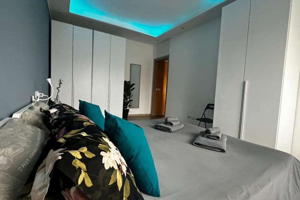 Decorative detail, locker, wardrobe, air conditioner, air conditioner