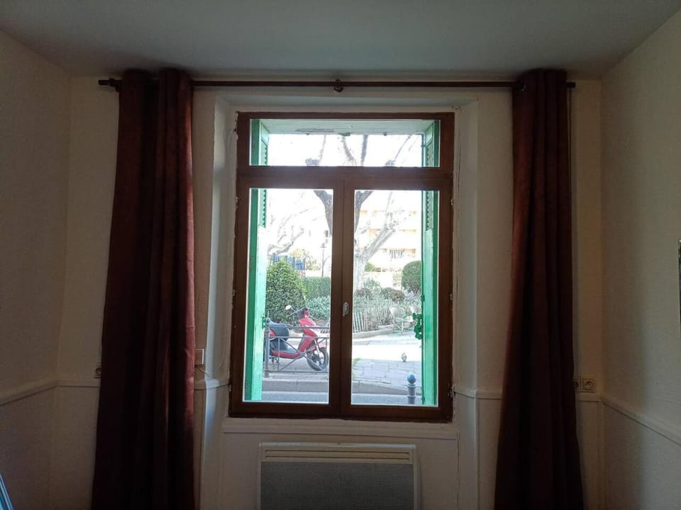 BudgetBnb 280, studio La Seyne rdc Apartment in La Seyne-sur-Mer