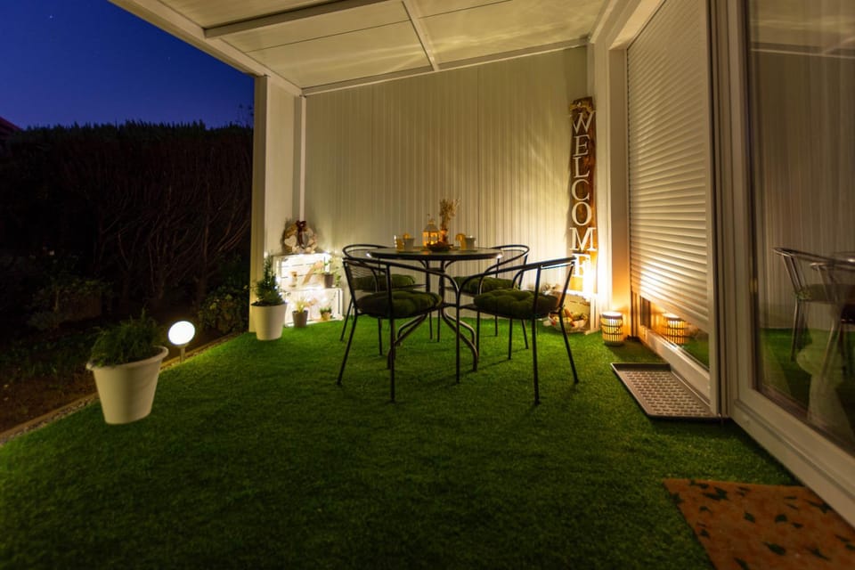 Garden, Balcony/Terrace