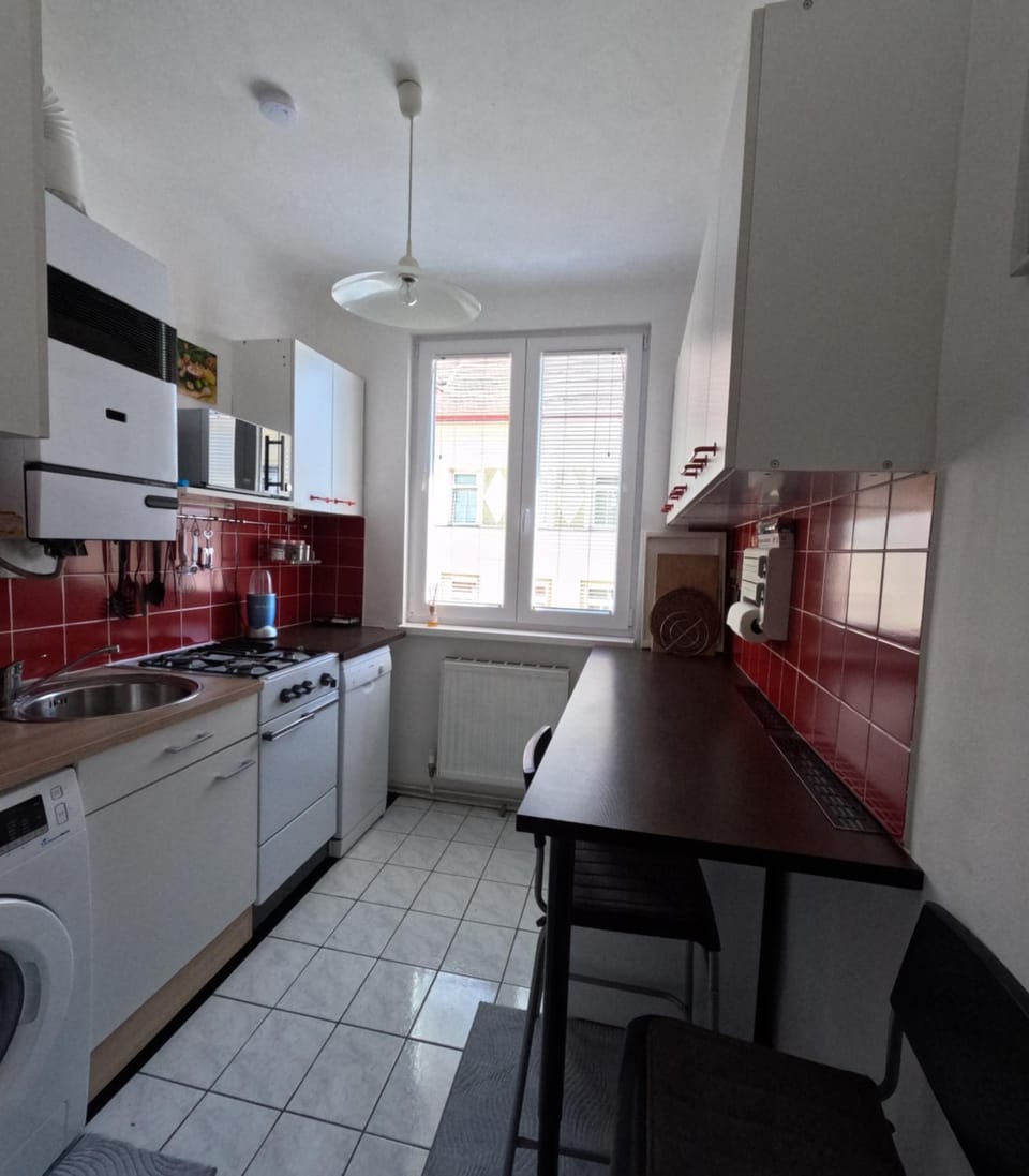 Kitchen or kitchenette, Dining area, dishwasher, minibar, stove, toaster, washing machine, kitchen