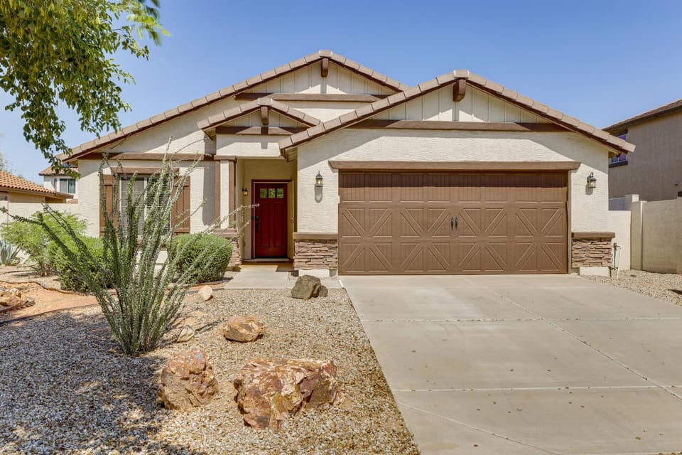 4 Mi to Luke AFB: Family Home w/ Pool & Grill House in Surprise
