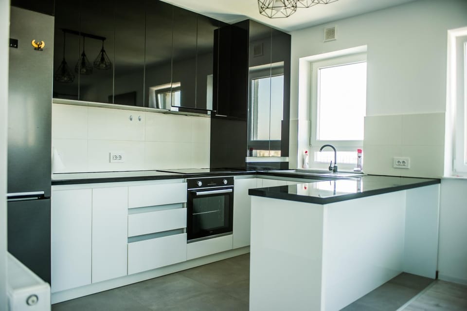 Kitchen or kitchenette, pet friendly, stove