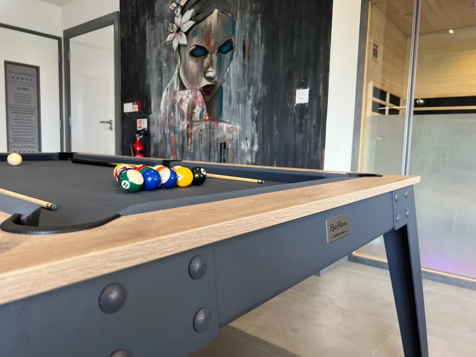 Luxury Hot Tub Jacuzzi & Sauna Apartment With Pool Table In Mid Ulster Apartment in Northern Ireland