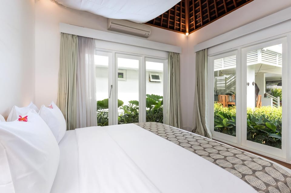 Bedroom, Garden view