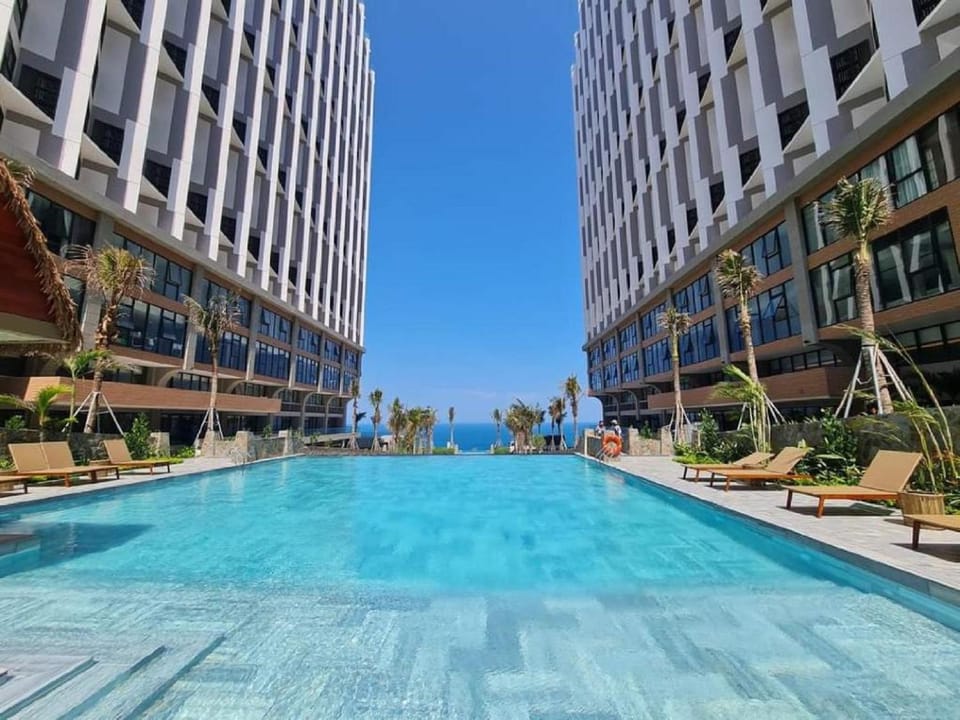 Day, Natural landscape, Pool view, Sea view, Swimming pool, Swimming pool, sunbed