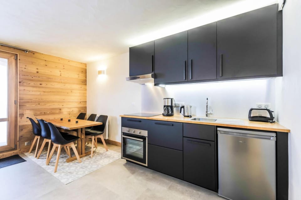 Quartier Crève Cœur - maeva Home - Appartement skis aux pieds 2 pièces 6 personnes + coin cabine - Prestige - Super Home MAE-0476 Cabin in Les Avanchers-Valmorel