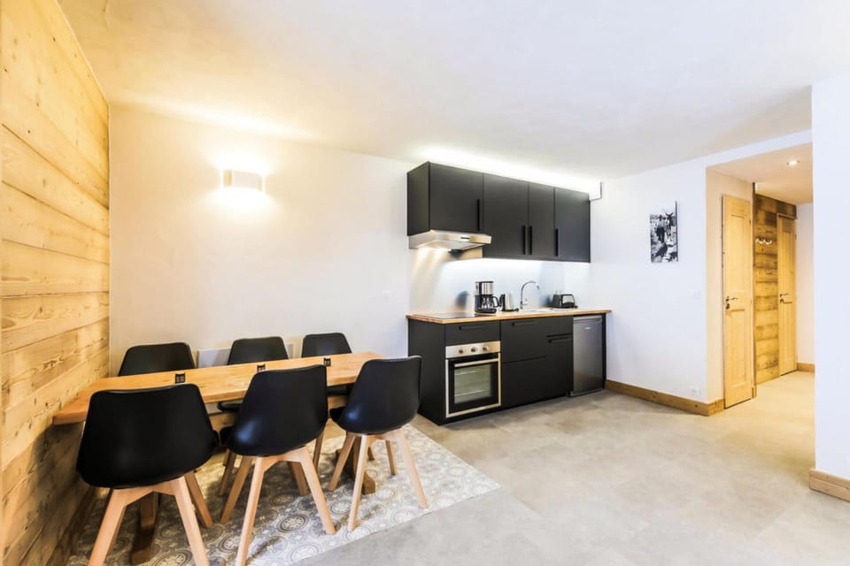 Quartier Crève Cœur - maeva Home - Appartement skis aux pieds 2 pièces 6 personnes + coin cabine - Prestige - Super Home MAE-0476 Cabin in Les Avanchers-Valmorel