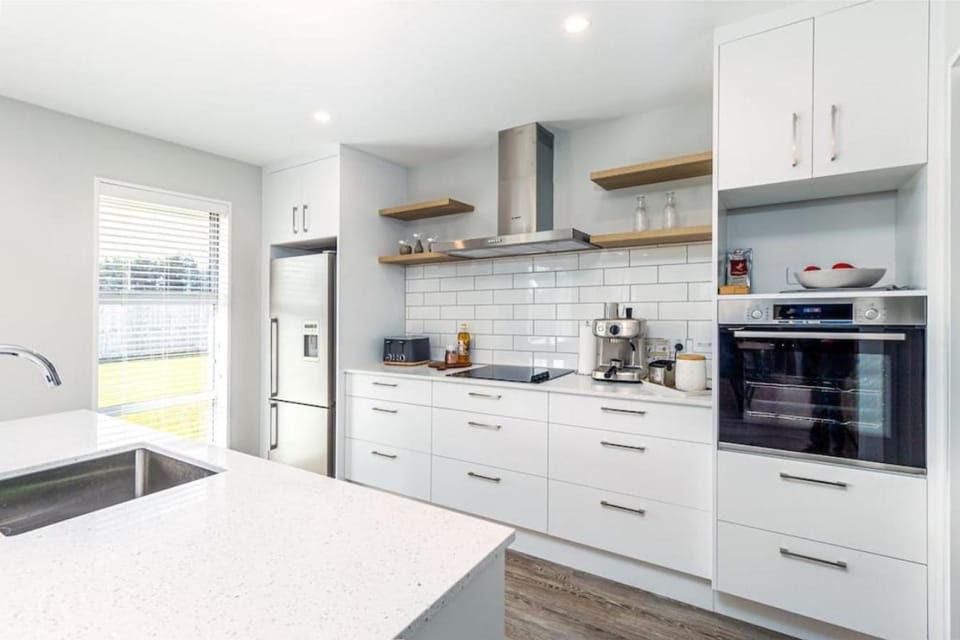 Coffee/tea facilities, Kitchen or kitchenette, dishwasher, minibar, pet friendly, stove, toaster
