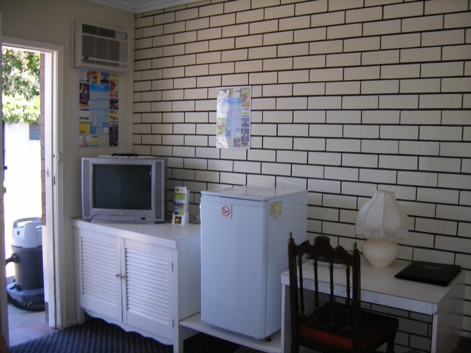 Colonial Lodge Motel Motel in Geelong