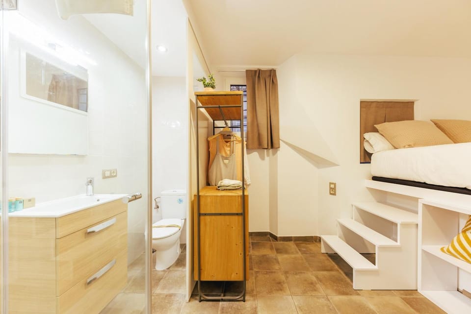 Bed, Bathroom, Bedroom