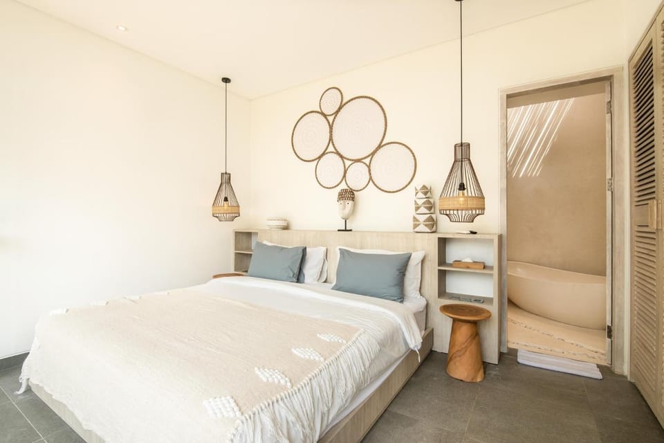 Chic 4BR Villa, Canggu Hub, 800m to Beach Bliss Villa in North Kuta