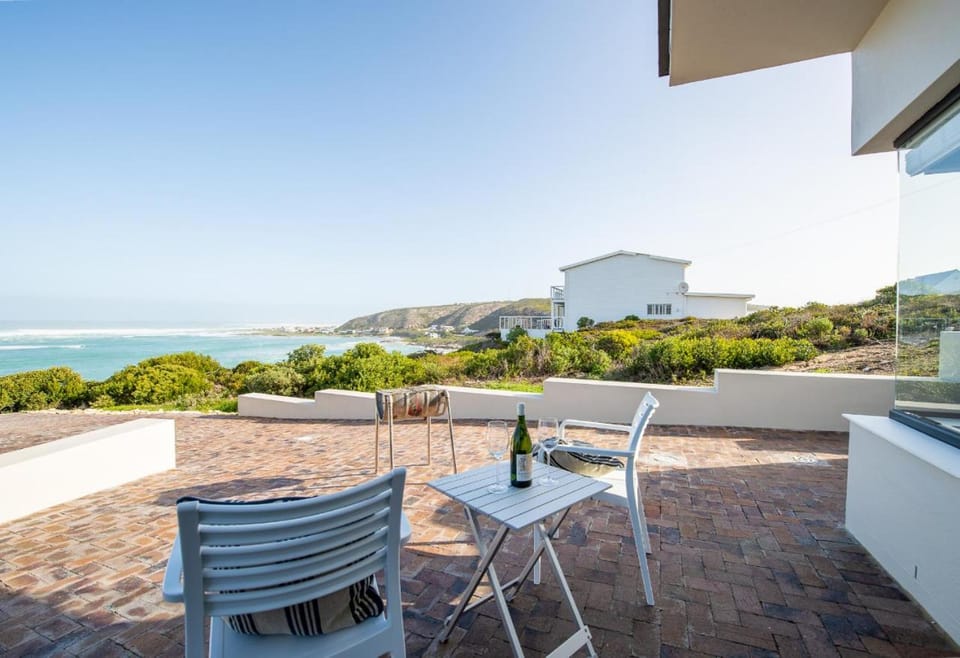 View (from property/room), Sea view, Sea view