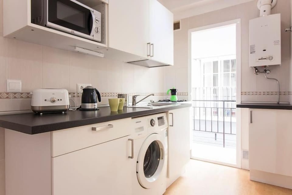 Entire 3 room flat in city center - CANAST Apartment in Malaga