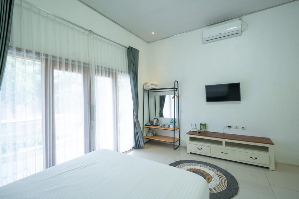 Bed, Bedroom, air conditioner