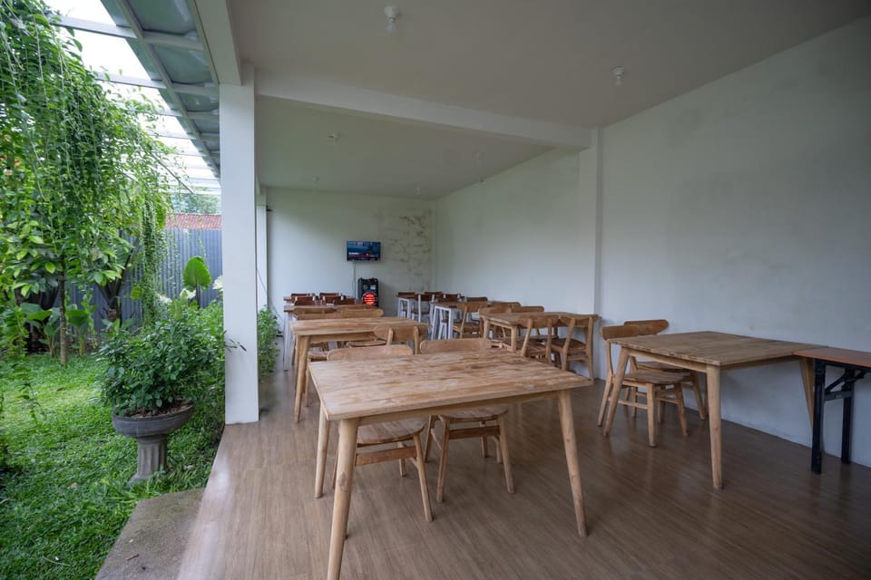Restaurant/places to eat, Dining area