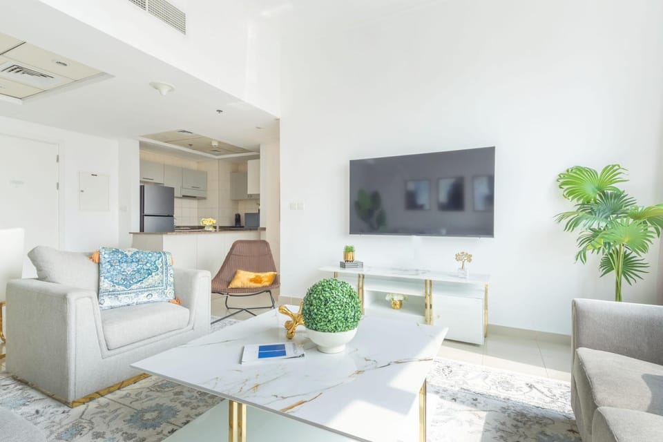 Frank Porter - Bay Central 1 Apartment in Dubai