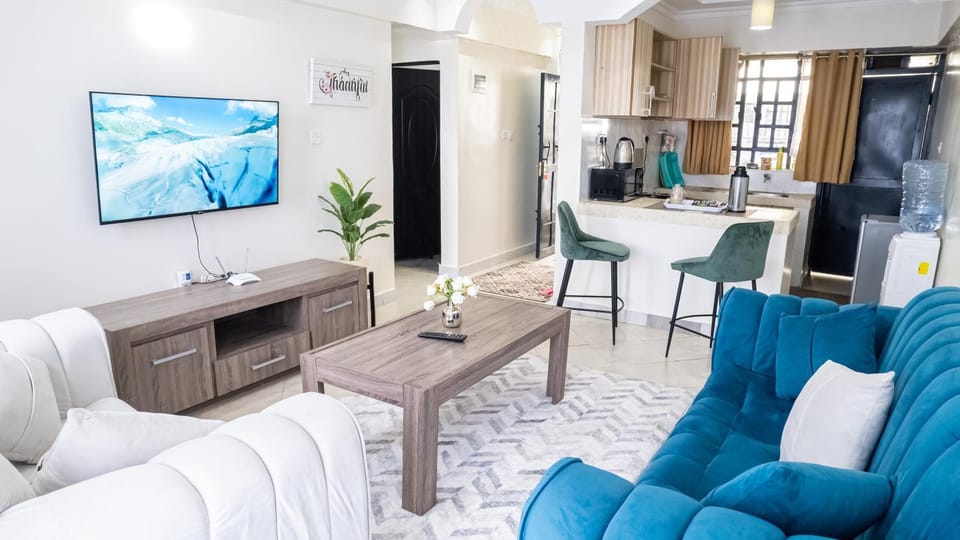 Communal lounge/ TV room, TV and multimedia, Kitchen or kitchenette, Living room, Seating area, Dining area, Evening entertainment, oven