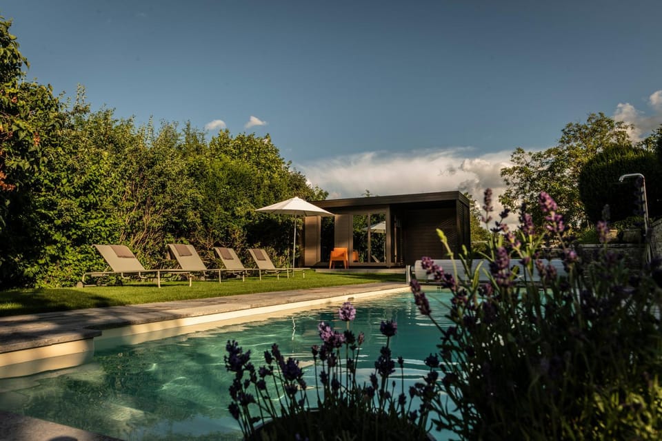 Garden view, Pool view, Swimming pool, Swimming pool, sunbed