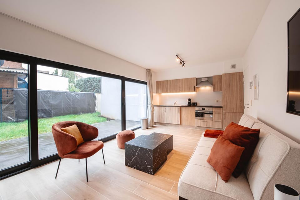 K&Y suites 3 Brussels airport 500m! Apartment in Flanders
