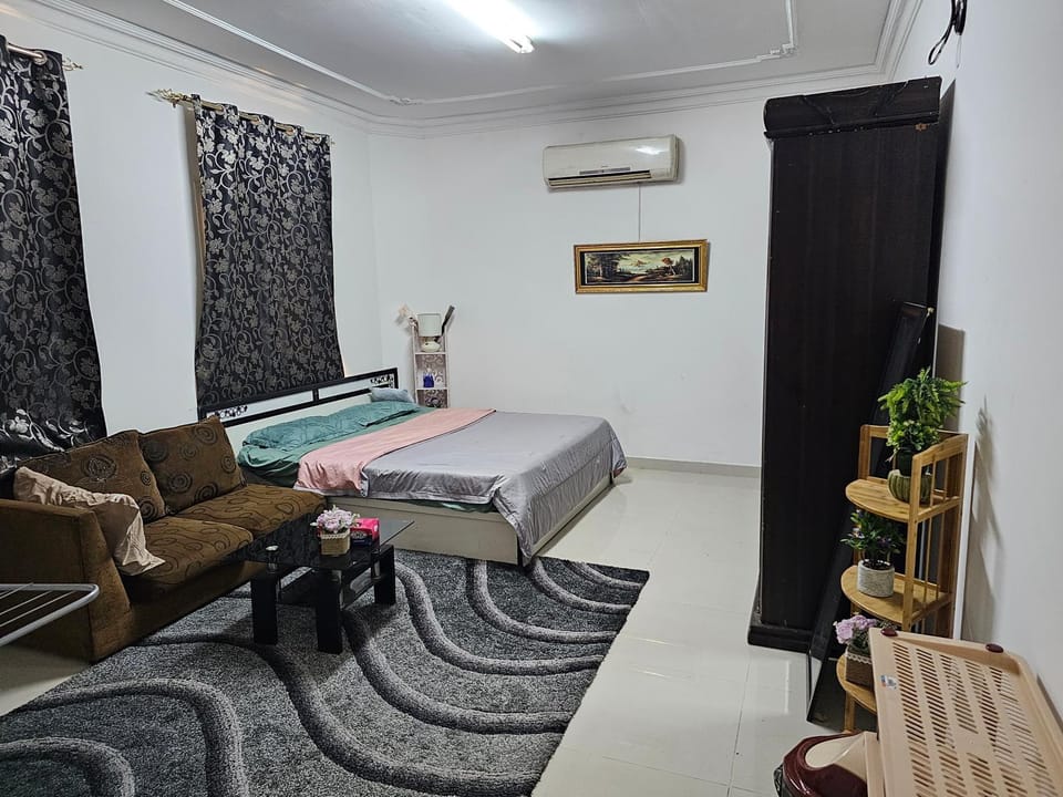 The New House Hostal Apartment in Muscat