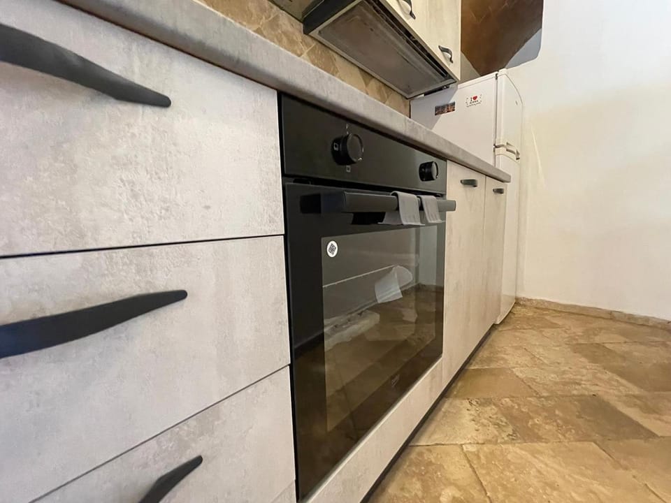 Kitchen or kitchenette, pet friendly