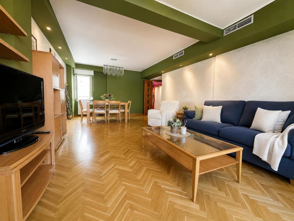 TV and multimedia, Dining area