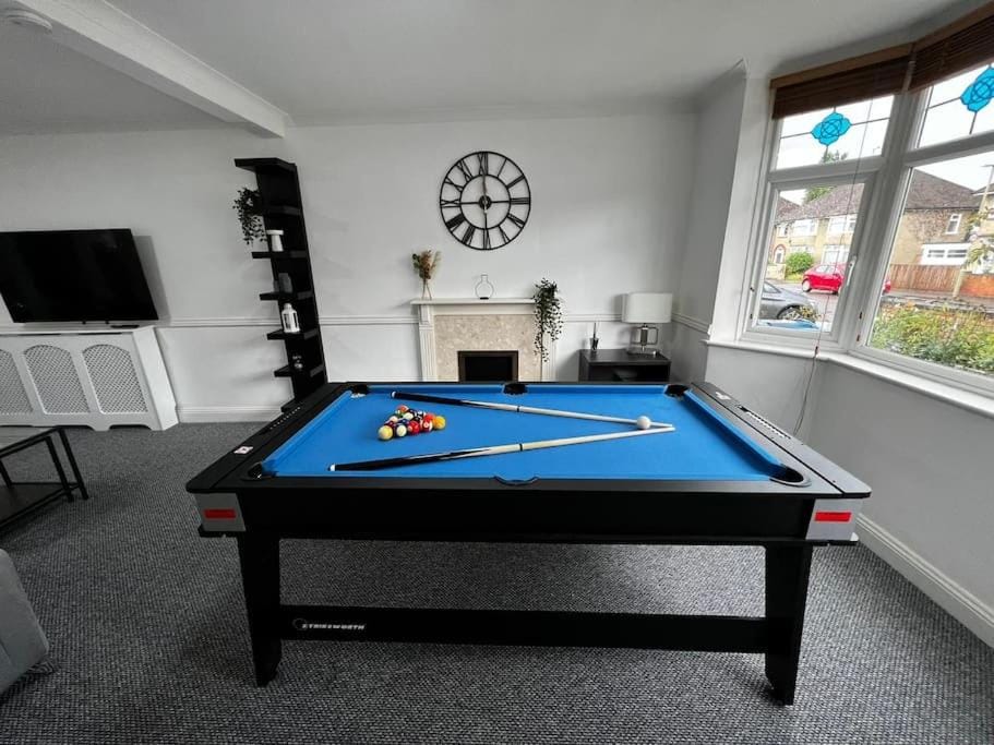 Billiard, Game Room, TV and multimedia, Evening entertainment