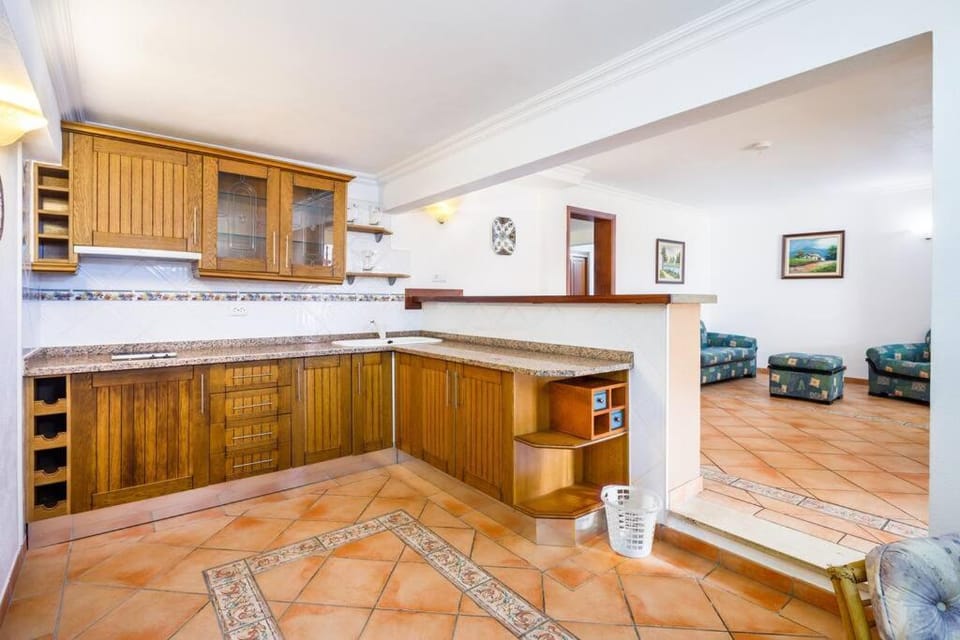 7 Bedroom Private Villa Tenazinha II, with pool Villa in Olhos de Água