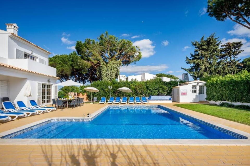 7 Bedroom Private Villa Tenazinha II, with pool Villa in Olhos de Água