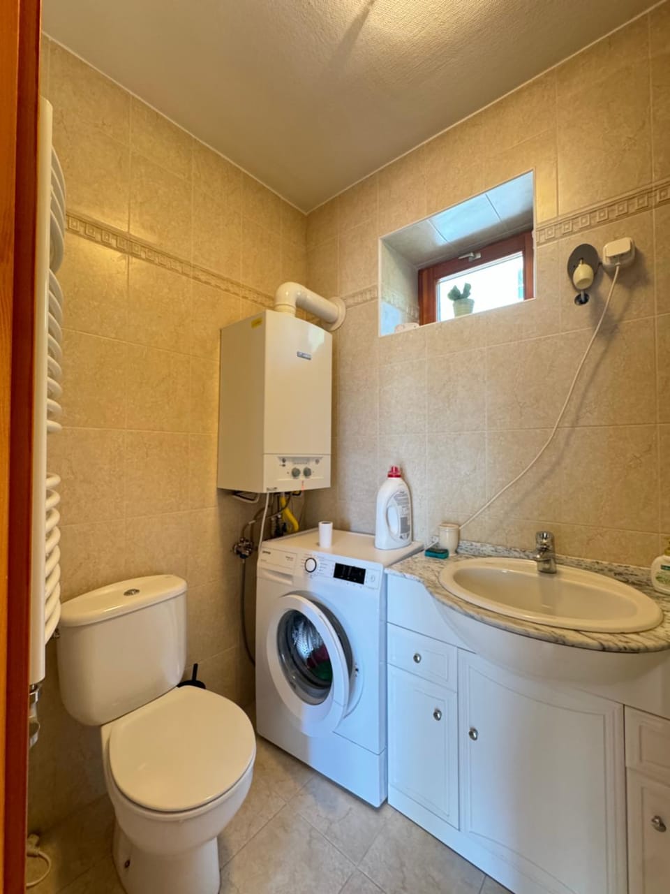 Toilet, washing machine