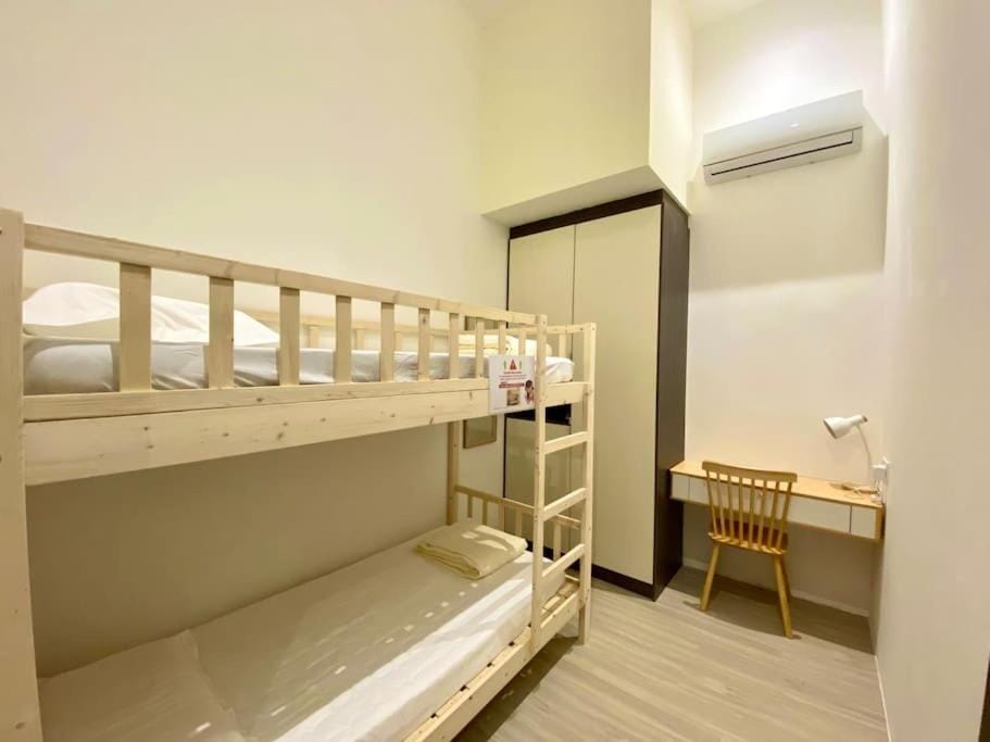 The Podium-3R2B-Free 2 Parking-12 Pax-D363A Apartment in Kuching