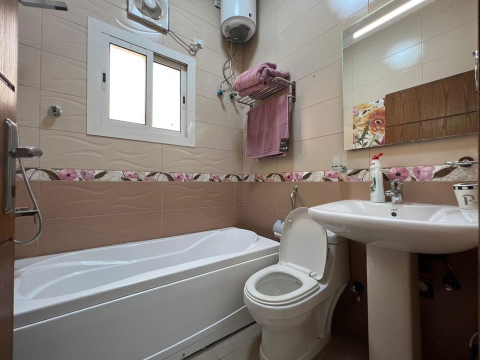Shower, Bathroom, Bath, towels