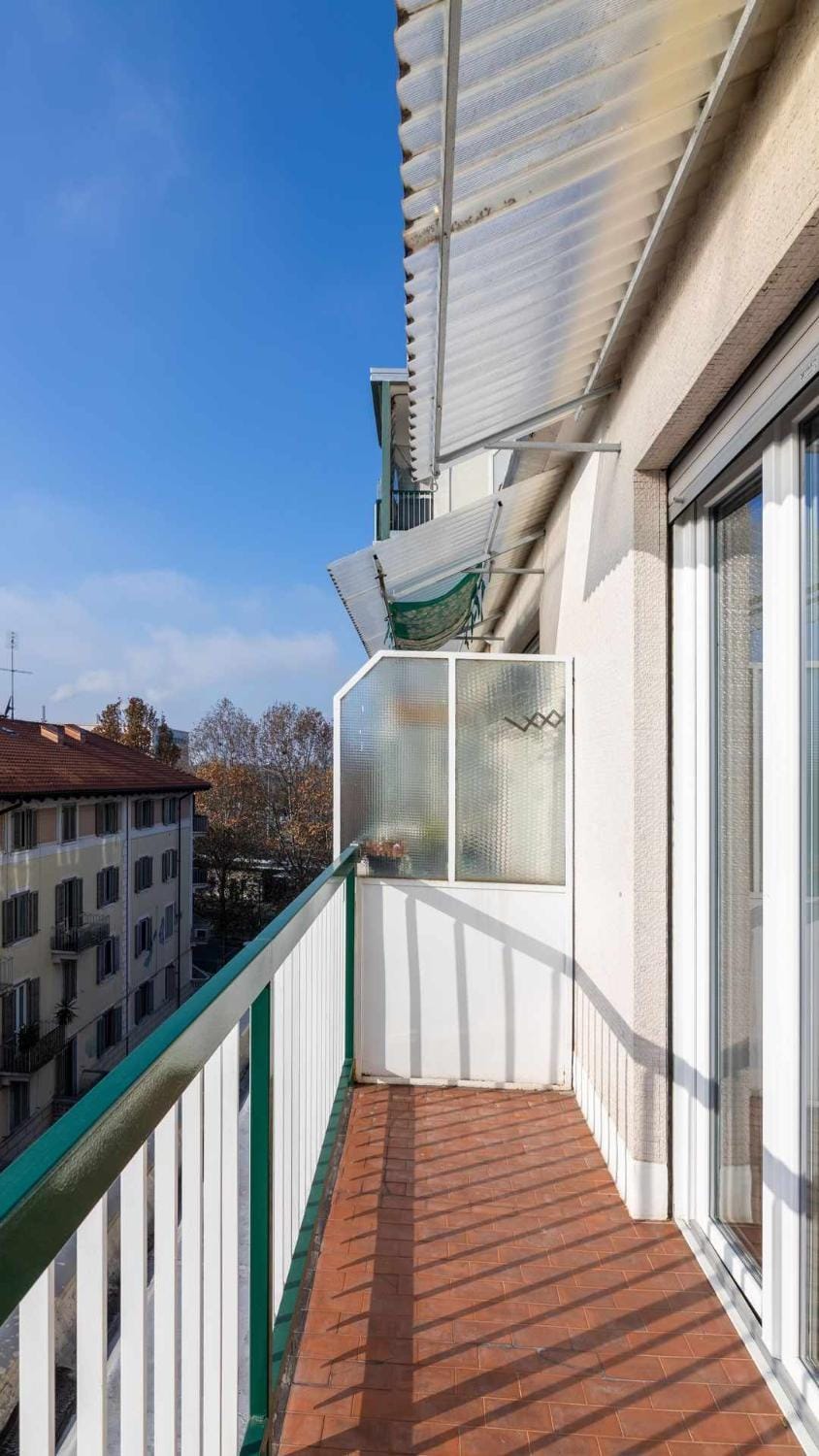 Property building, Day, View (from property/room), Balcony/Terrace