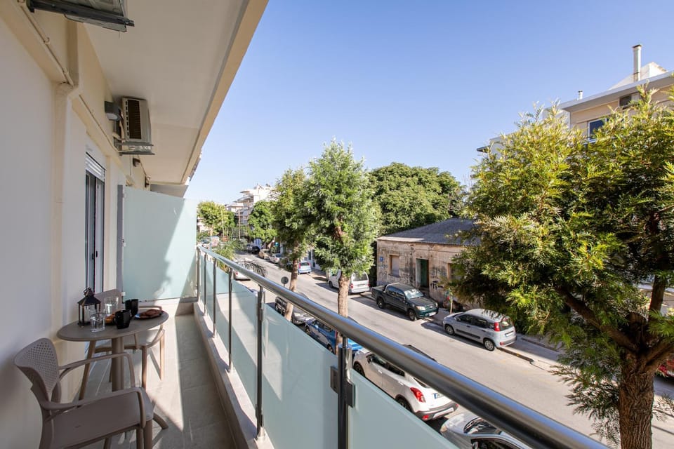 Property building, Day, Neighbourhood, Natural landscape, View (from property/room), Balcony/Terrace, Location
