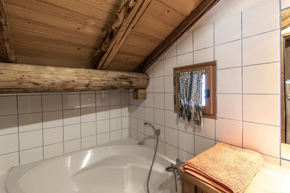 Bathroom, Living room