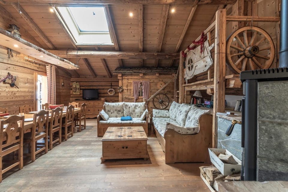 Property building, Living room