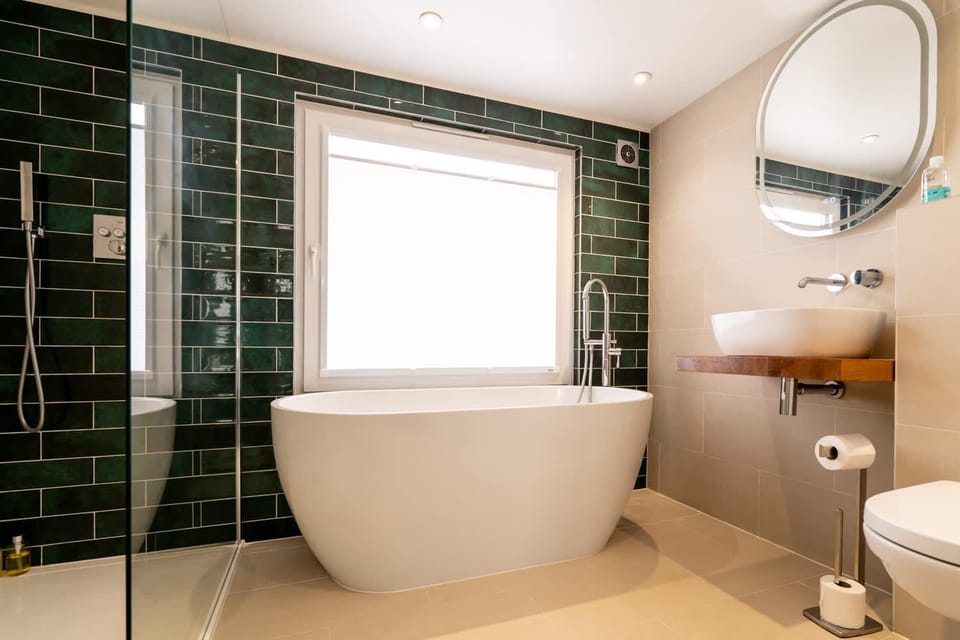 Bathroom, Bath