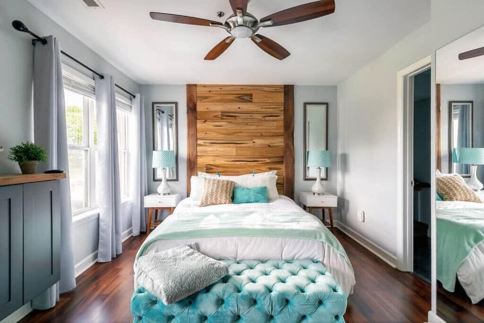 Walk To Broadway Charming Modern Historic Townhome House in Nashville