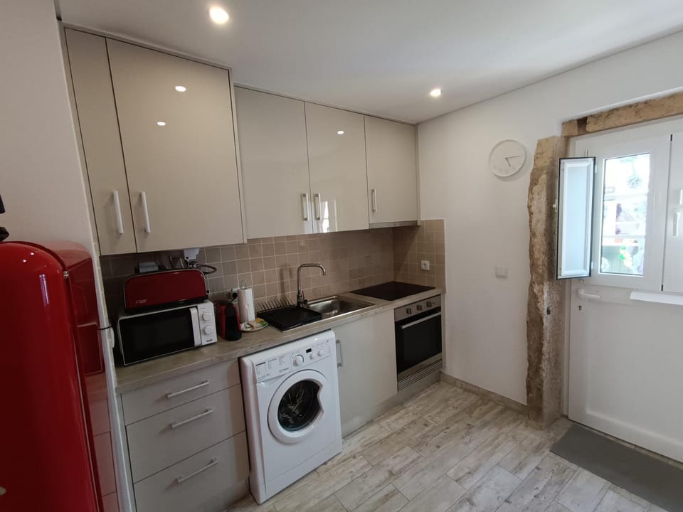 Kitchen or kitchenette, minibar, pet friendly, stove, washing machine