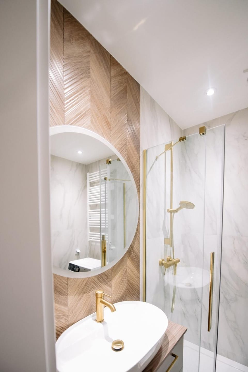 Shower, Bathroom