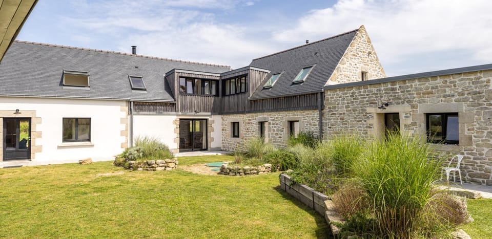 Property building, Garden, Garden view