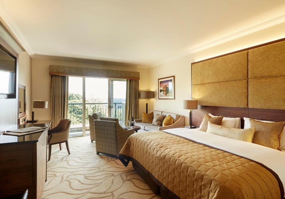 Bed, Balcony/Terrace, Bedroom, Garden view