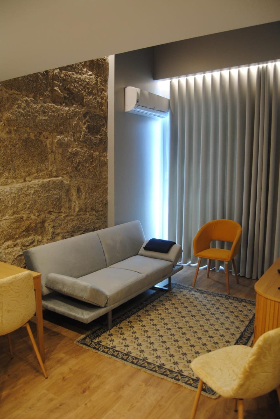 Communal lounge/ TV room, Living room